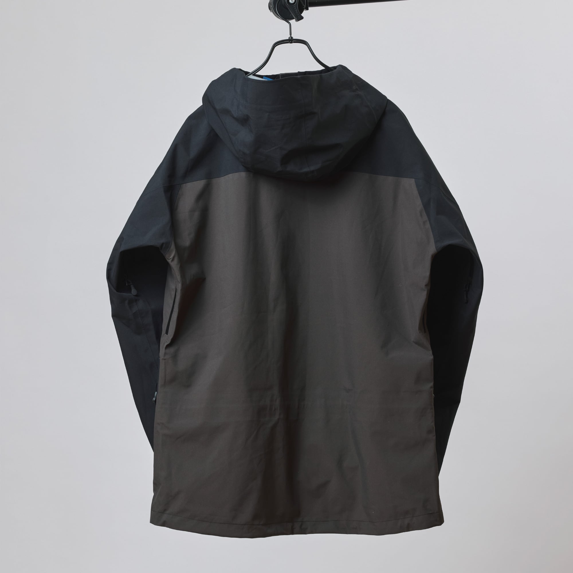 2025-2026 // GENTLE JACKET