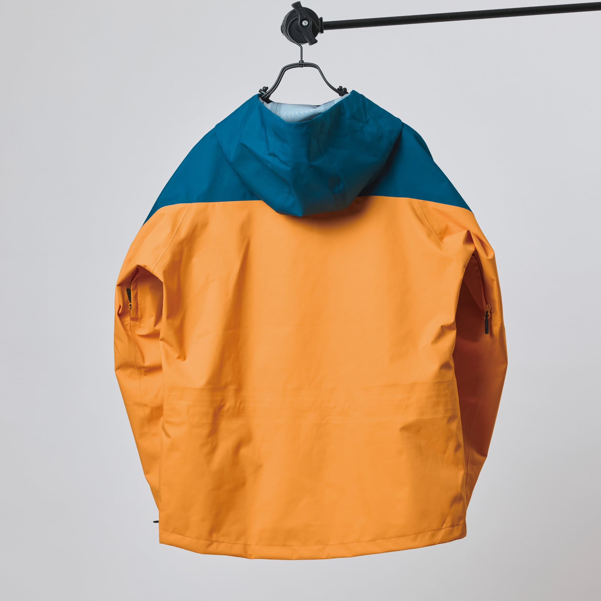 2025-2026 // SMOKE ANORAK