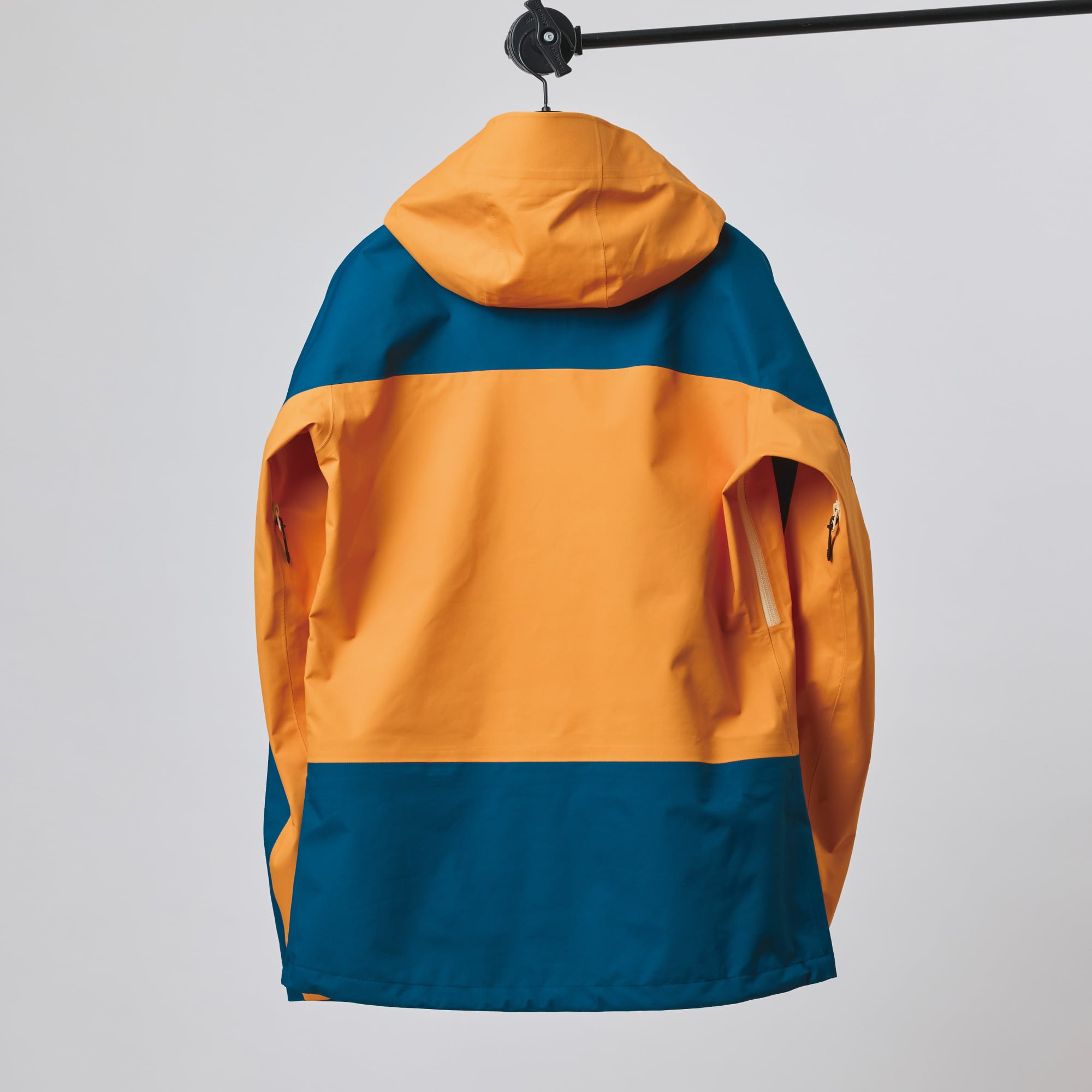 2025-2026 // CLOUD JACKET
