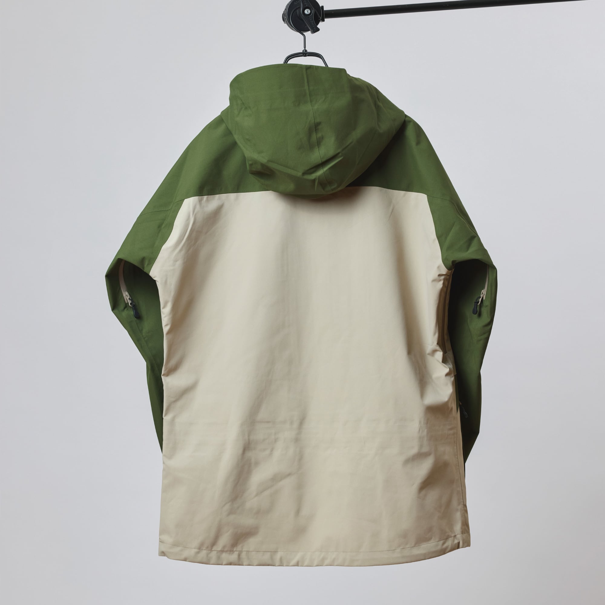 2025-2026 // GENTLE JACKET